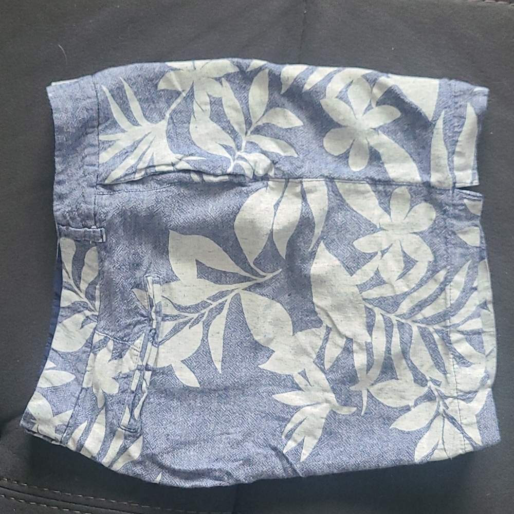 Old navy linen blend shorts